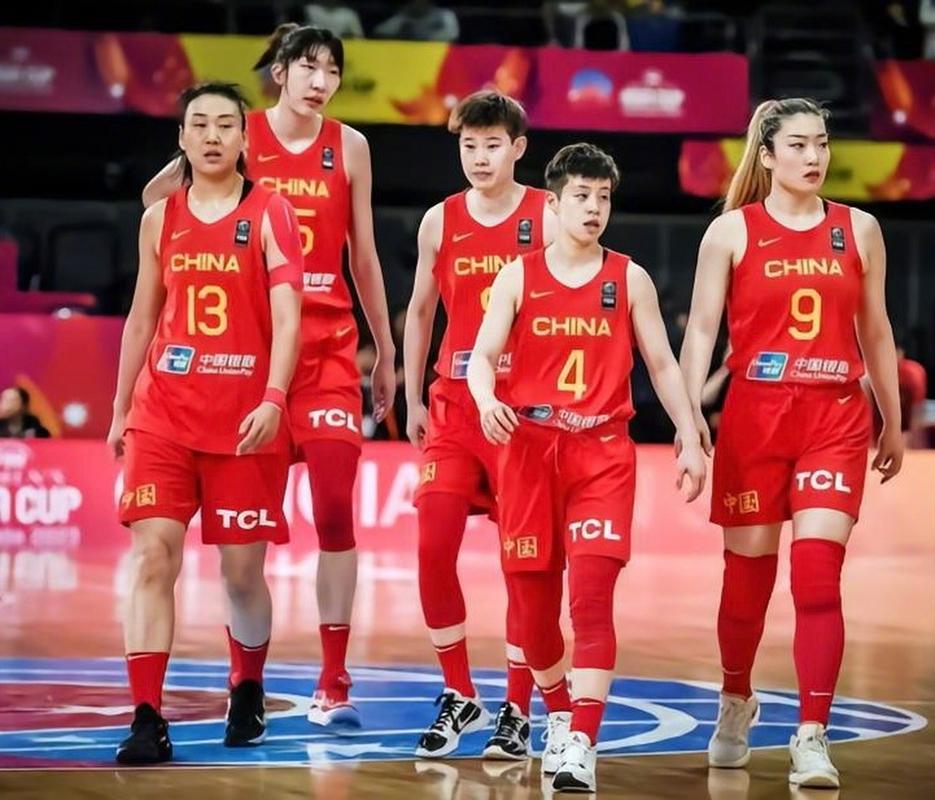 中国女篮vs新西兰首发