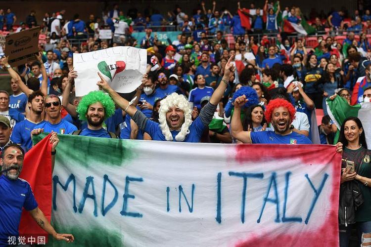 英格兰球迷vs意大利