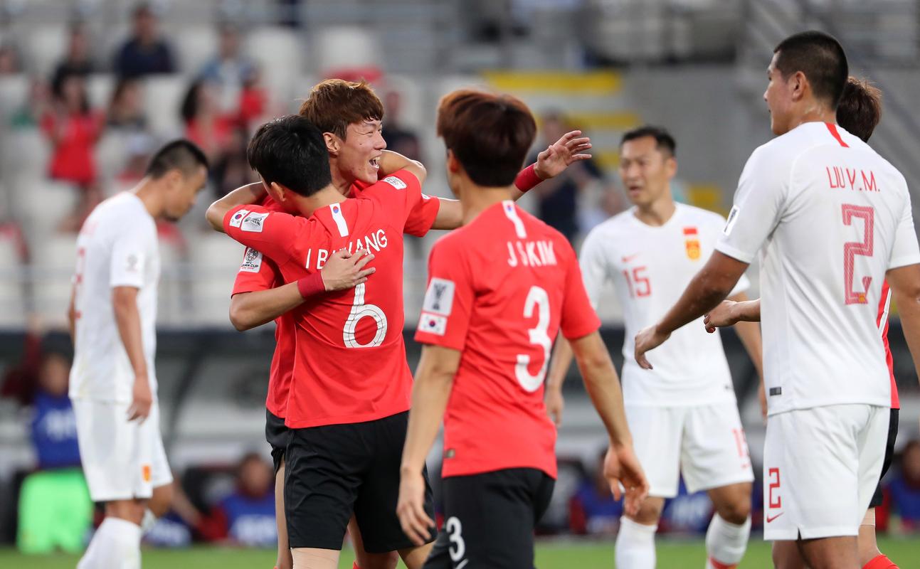 中国男足vs韩国半决赛的相关图片