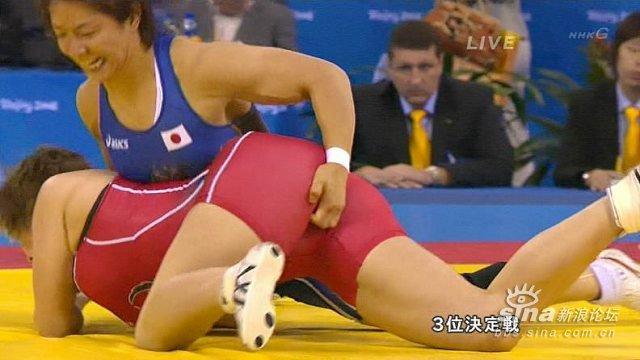 韩国男子vs日本女子摔跤的相关图片